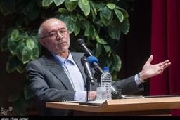 مرگ روزانه ۵۲ نفر به دلیل تصادف و دود شدن روزی ۷۰ میلیارد نخ سیگار در کشور