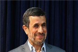 بازدید احمدی‌نژاد از ساختمان جدید برون‌مرزی صدا و سیما