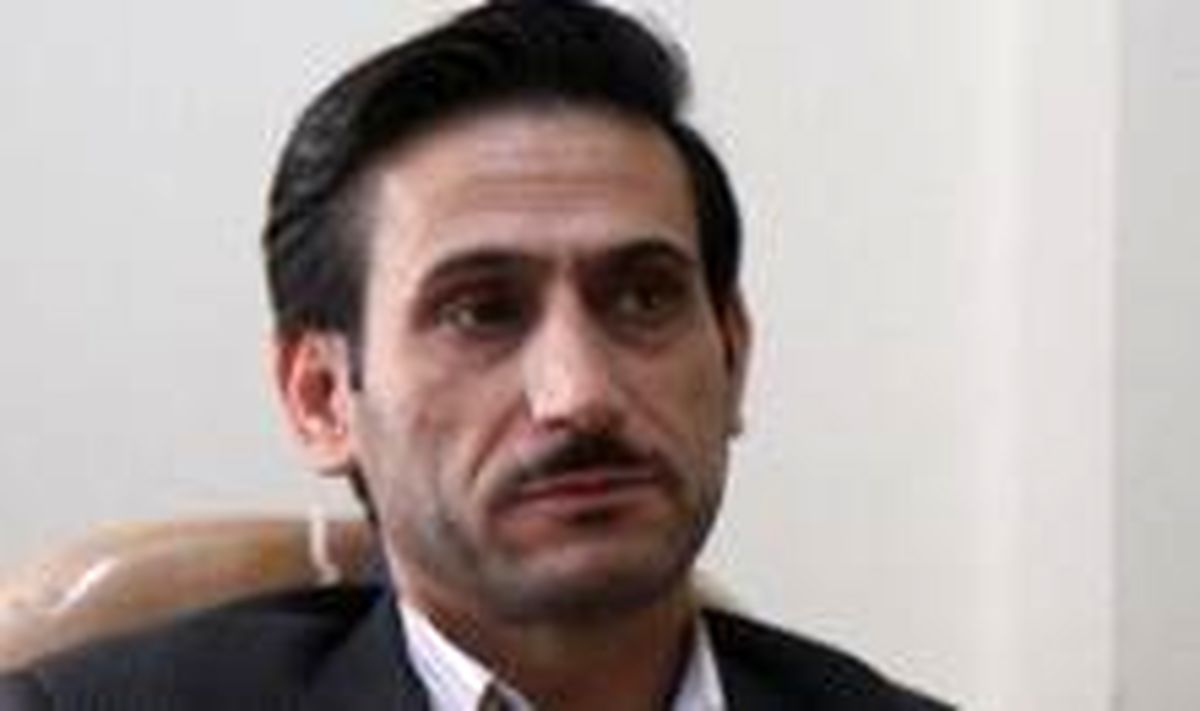 توزیع فرم عضویت در فراکسیون اعتدال بین نمایندگان / فراکسیون اعتدال همفکر دولت نیست