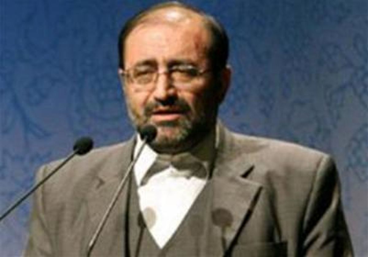 دولت متصدیان اداری خود را موظف به رعایت موازین اسلامی کند