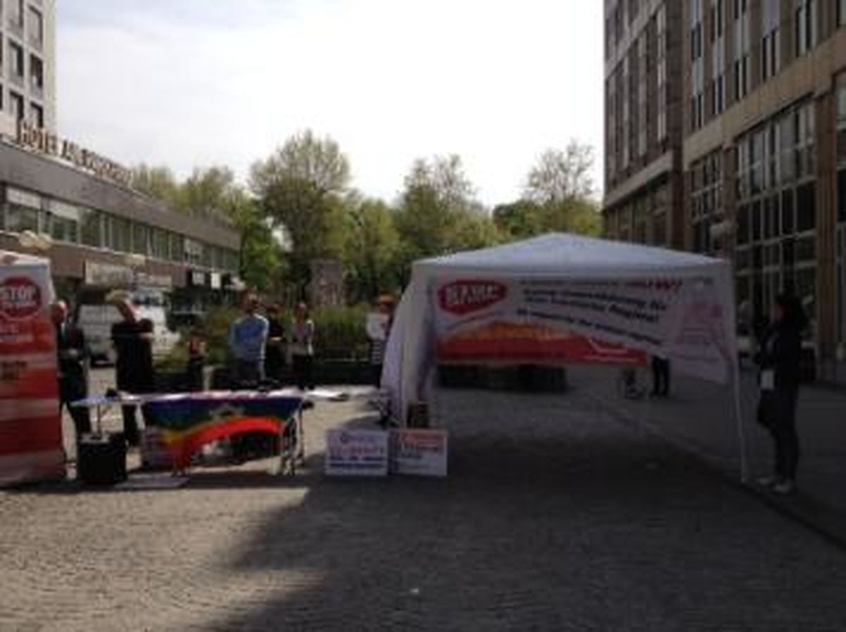 تجمع ۵نفره صهیونیستها علیه ظریف