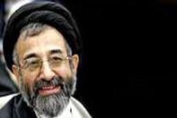 آنها که دور سر رییس جمهورشان هاله نورمشاهده کردند، دیدند که این دولت در درون خود هسته انحرافی داشته است