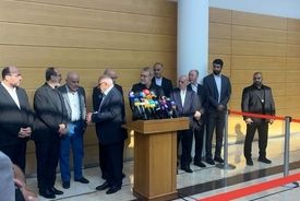  لاریجانی: در همه شرایط در کنار مردم عزیز لبنان خواهیم بود 