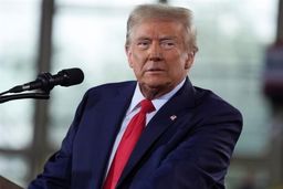 ترامپ: روسیه با تصرف نکردن سراسر اوکراین امتیاز بزرگی داده است
