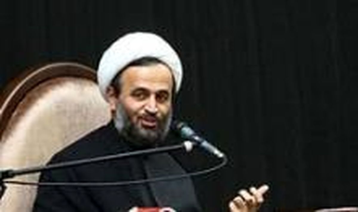 «اعتکاف» تظاهرات معنوی در شهری است که بی دینی در آن به چشم می خورد
