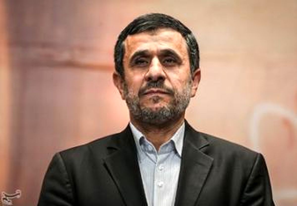 احمدی نژاد قهرمانی تیم ملی کشتی فرنگی را تبریک گفت