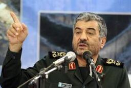 تشریح برنامه سپاه برای برقراری امنیت در مرزها / با حمایت های آموزشی و نرم افزاری سپاه ارتش سوریه پیشروی چشمگیری داشته است