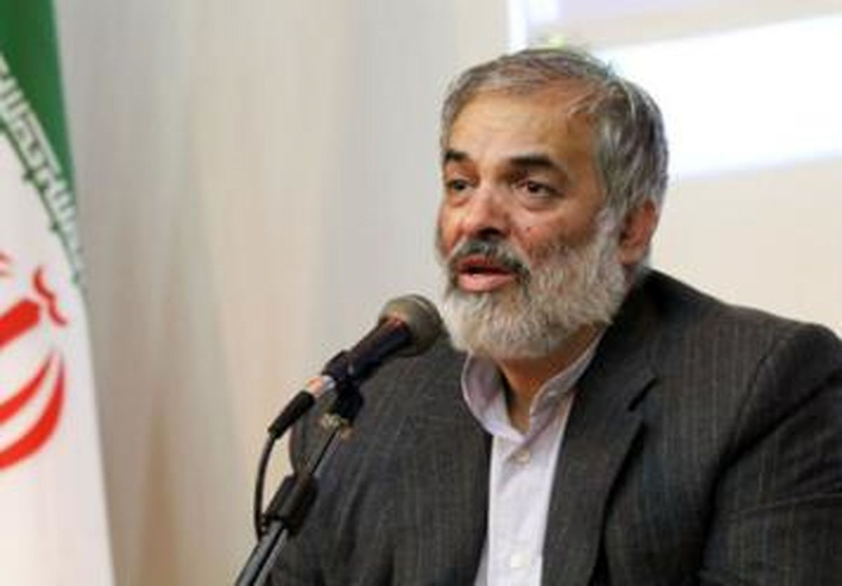 شیوع تنبلی و کاهلی با پول بادآورده نفت سوغات انگلیس برای ایرانی ها بود
