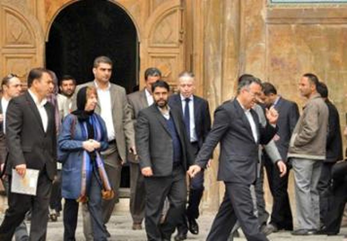 جزئیات گزارش کمیته بررسی برخورد محافظ اشتون با یک خبرنگار در اصفهان