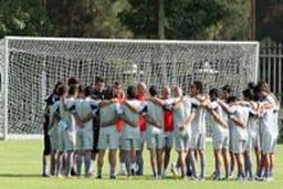 اقبالی: چنین تدارکاتی برای تیم ملی اصلا صحیح نبوده است / روی کاغذ به هر ۳ حریف می بازیم