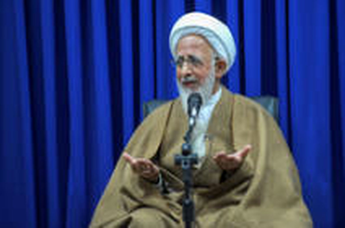 راهکار آیت الله جوادی برای کاهش تلافات در مرز