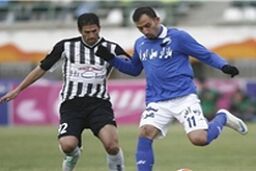 استقلال در یک قدمی پرسپولیس