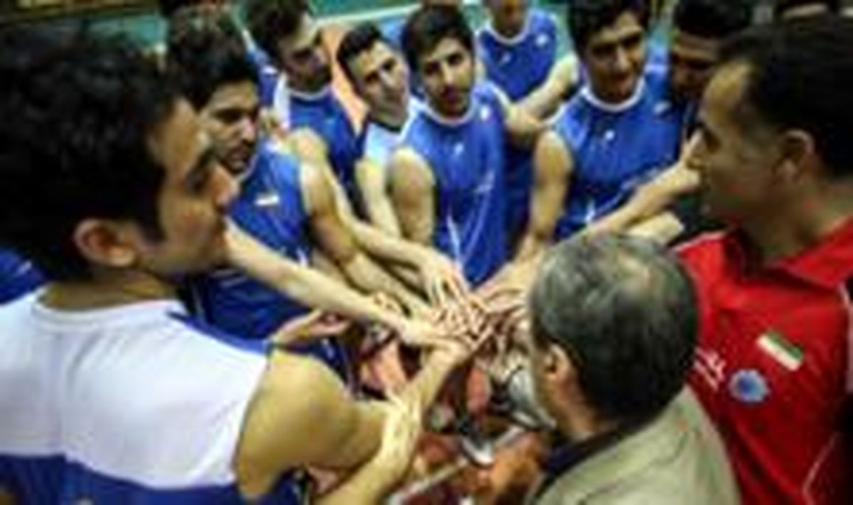 اکبری ۲ بازیکن دیگر را هم دعوت کرد / دانشفر و همایونفرمنش در جمع ملی پوشان
