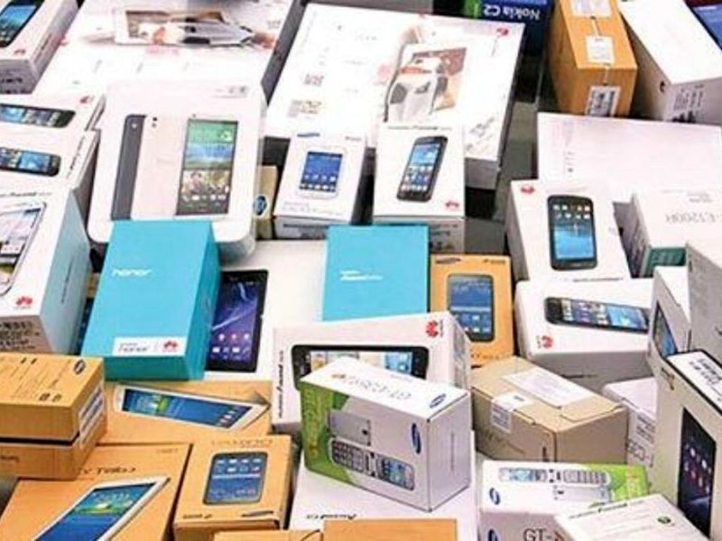 همه ممنوعیت‌ها برای واردات تلفن همراه برداشته شد

