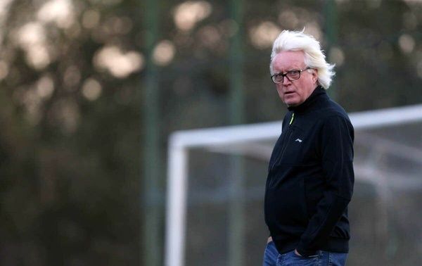 از وینفرد شفر، سرمربی استقلال چه خبر؟