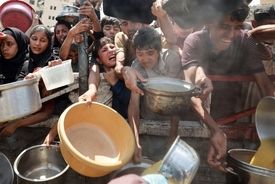 
یونیسف: غزه با قحطی وحشتناک مواجه است
