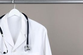 سفر پرچالش به سوی پزشکی: از هزینه‌ها تا فشار روانی کنکور