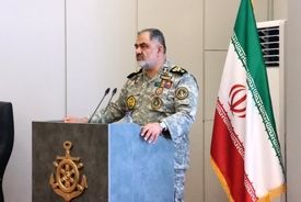 امیر دریادار ایرانی: دشمن با جنگ ترکیبی درپی نفوذ است
