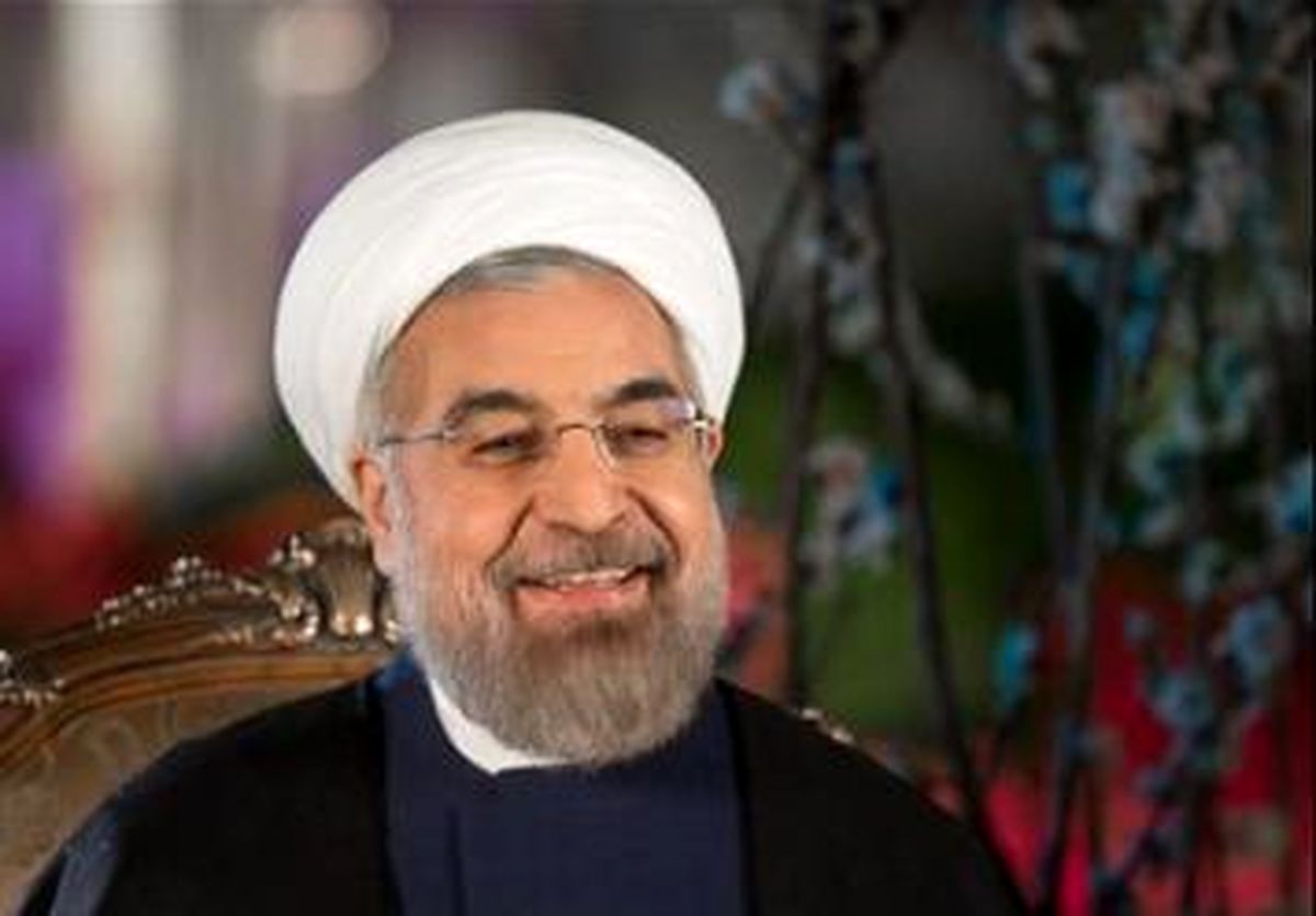 همه برای اجرای سیاست های اقتصاد مقاومتی در سال ۹۳ تلاش می کنیم