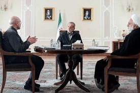 هشدار به سران قوا؛ قفل اقتصاد در نظام تصمیم‌گیری است