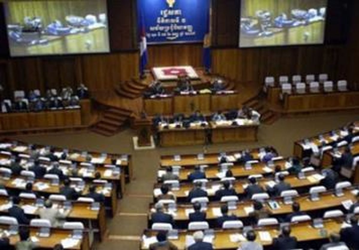 انتقاد مخالفان دولت کامبوج از درخواست وام ۵۴ میلیون دلاری این کشور از ایران