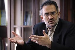 انتقاد از ظریف / نباید کوتاه بیاییم