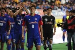 برادرکشی پوهانگ و صعود مدافع عنوان قهرمانی با حذف یاران آریا