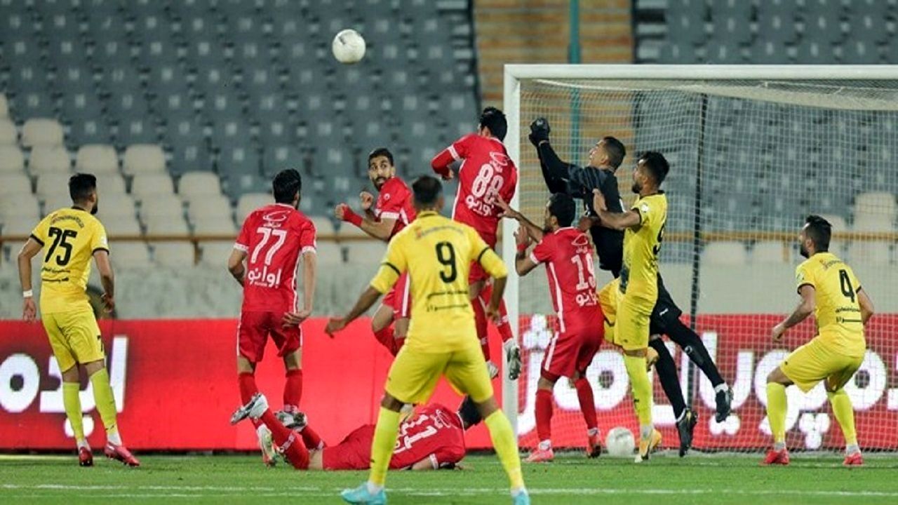 
پرسپولیس ۱ - ۱ فجرشهید سپاسی/ توقف سرخپوشان در نخستین بازی لیگ
