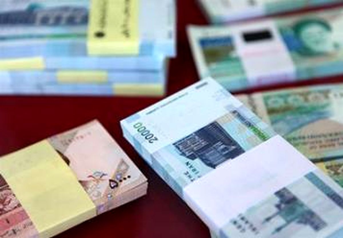 بانک مرکزی: ۶۱نفر بالای ۱۰۰میلیارد و ۱۱۲نفر بین ۵۰ تا ۱۰۰میلیارد تومان بدهی معوق دارند