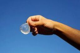 آب و بطری را با هم بخورید!