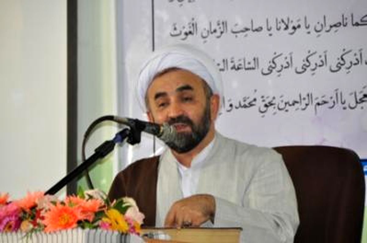 لزوم توجه به پوشش مناسب در فصول گرم / بسیج در تمام بحران ها با آمادگی حضور دارد