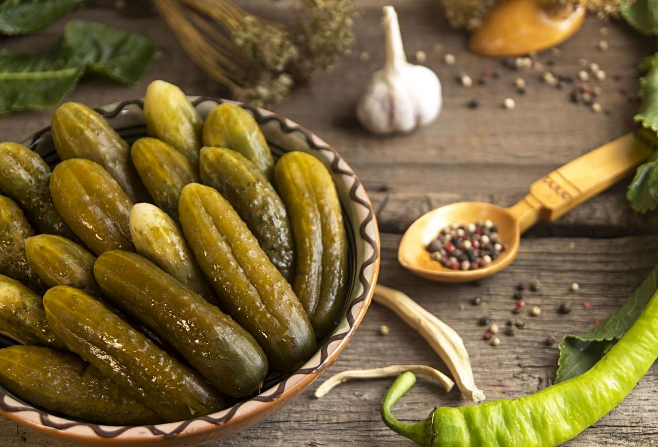 طرز تهیه خیار شور فوری و ترد با ماندگاری بالا