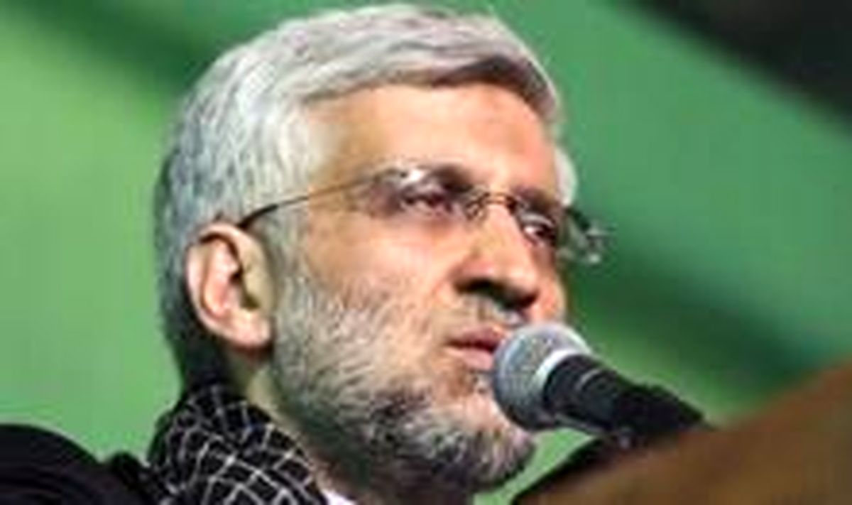 برخی در مقابل دشمن متزلزل می شوند / اقتصاد مقاومتی با تفکر بسیجی قابل تحقق است